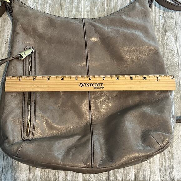 HOBO Taupe Leather Hobo Shoulder Bag main image 11